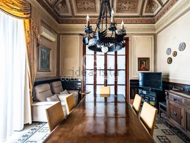 Appartamento in vendita di 270 m² in Via Nicola Fabrizi