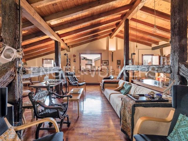 Appartamento in vendita di 270 m² in Via Santo Stefano, 38