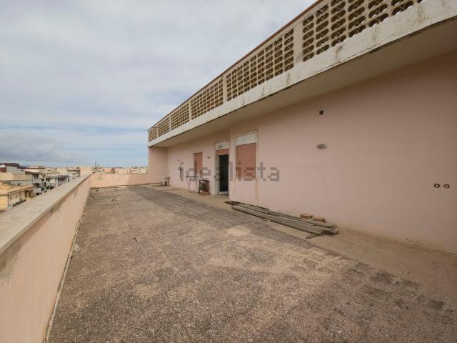 Appartamento in vendita di 270 m² in Via Sbarre Superiori, 57