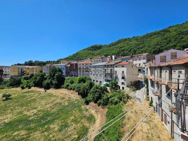 Appartamento in vendita di 270 m² in Viale Giovanni Boccardi, 22