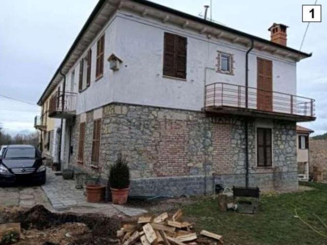 Appartamento in vendita di 270 m² in Frazione Garadassi, 5