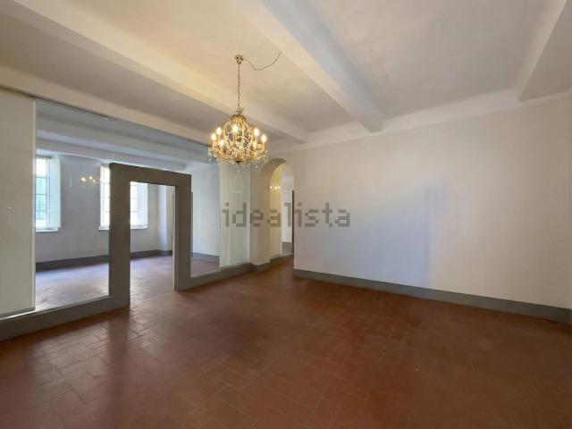Appartamento in vendita di 270 m² in Piazza San Pietro Somaldi, 1567