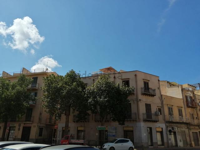 Appartamento in vendita di 270 m² in Piazza Umberto I