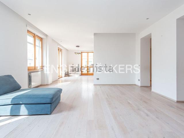 Appartamento in vendita di 271 m² in Via di Sant&apos Erasmo