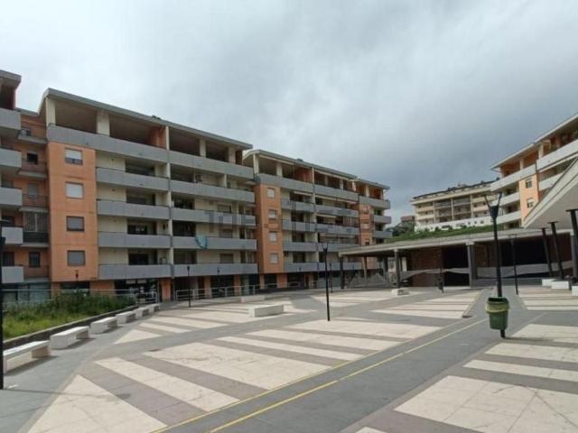 Appartamento in vendita di 272 m² in Via di Sotto