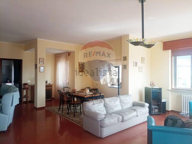 Appartamento in vendita di 273 m² in Via dei Gigli, 1