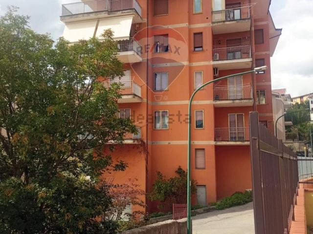Appartamento in vendita di 273 m² in Via dei Gigli, 1