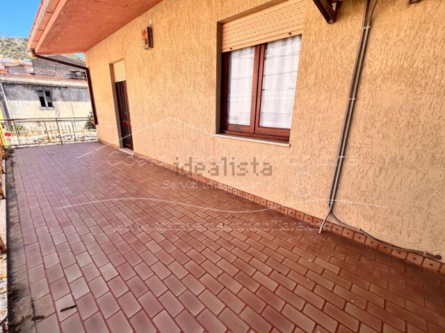 Appartamento in vendita di 274 m² in Via Caprera, 51