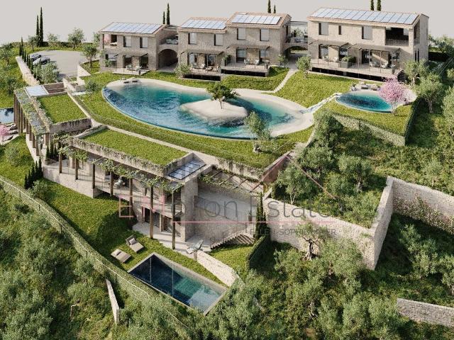Appartamento in vendita di 274 m² in Via per Albisano