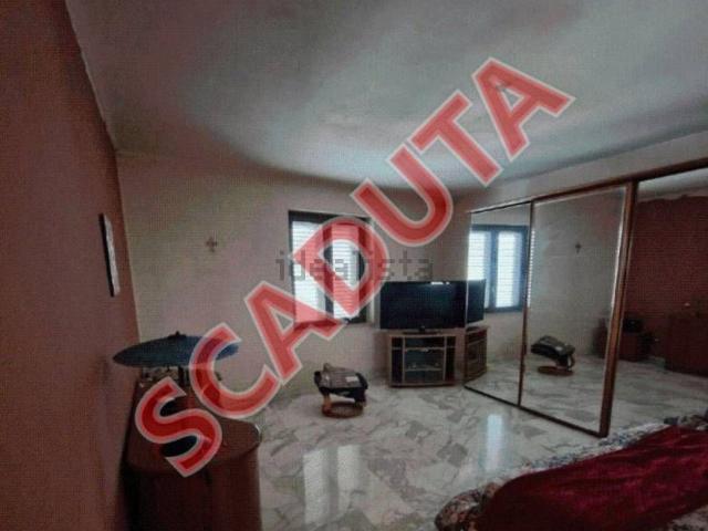 Appartamento in vendita di 275 m² in Via Consortile