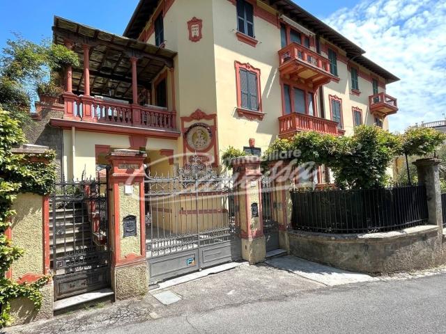 Appartamento in vendita di 275 m² in Via Belvedere