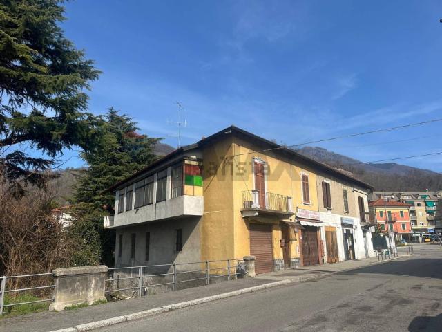 Appartamento in vendita di 275 m² in Via G. Marconi, 14