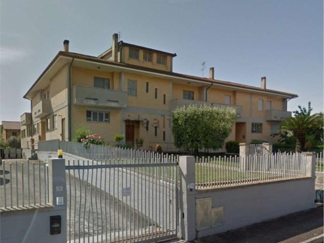 Appartamento in vendita di 275 m² in Via dell&apos Industria, 38