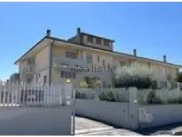 Appartamento in vendita di 275 m² in Via dell&apos Industria, 38