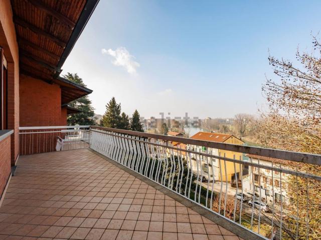 Appartamento in vendita di 275 m² in Strada Torino