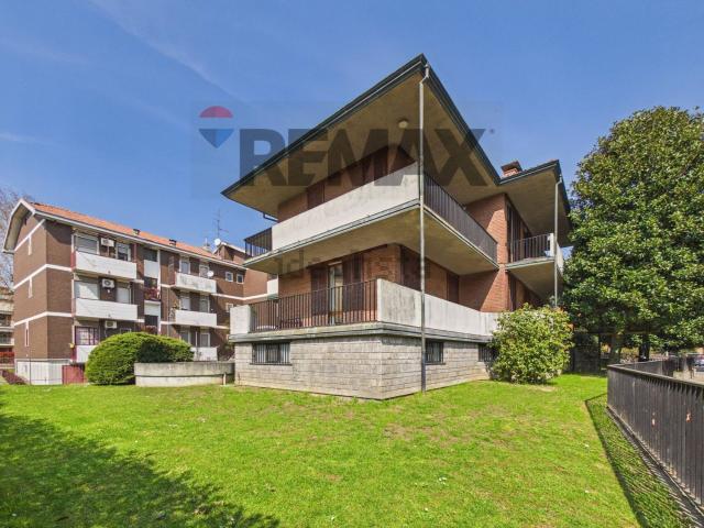 Appartamento in vendita di 276 m² in Via Valerio Fusi, 4