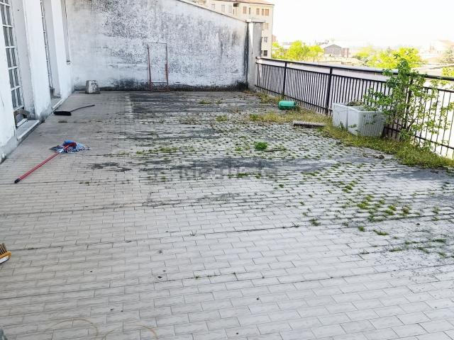 Appartamento in vendita di 276 m² in Via Venturini
