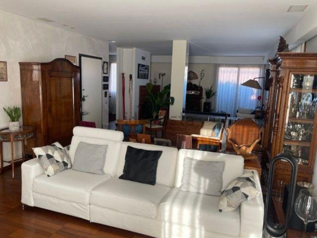 Appartamento in vendita di 277 m²