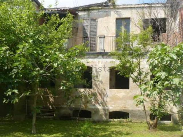 Appartamento in vendita di 277 m² in Via Gentilini, 34