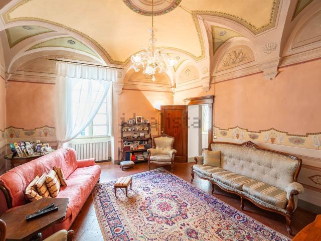 Appartamento in vendita di 277 m² in Via Giuseppe Maffei