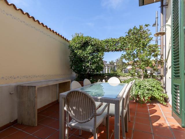 Appartamento in vendita di 277 m² in Viale cadorna