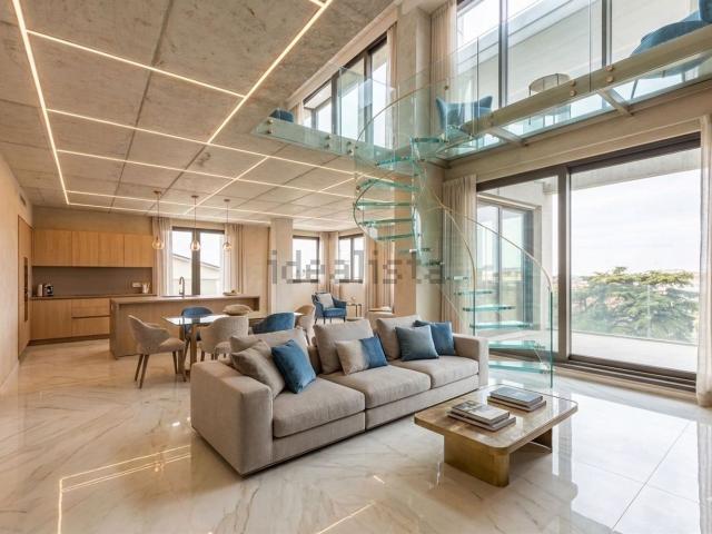 Appartamento in vendita di 277 m² in Galleria Vezza, 10