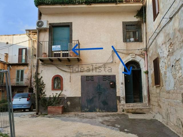 Appartamento in vendita di 278 m² in Via la Piana, 1