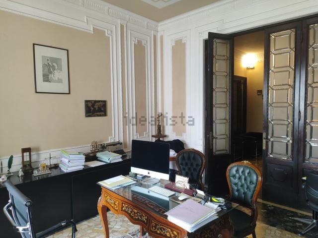 Appartamento in vendita di 278 m² in Piazza Aurelio Saffi