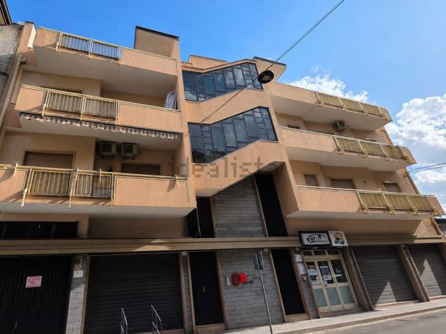 Appartamento in vendita di 279 m² in Via G. Carducci, 2