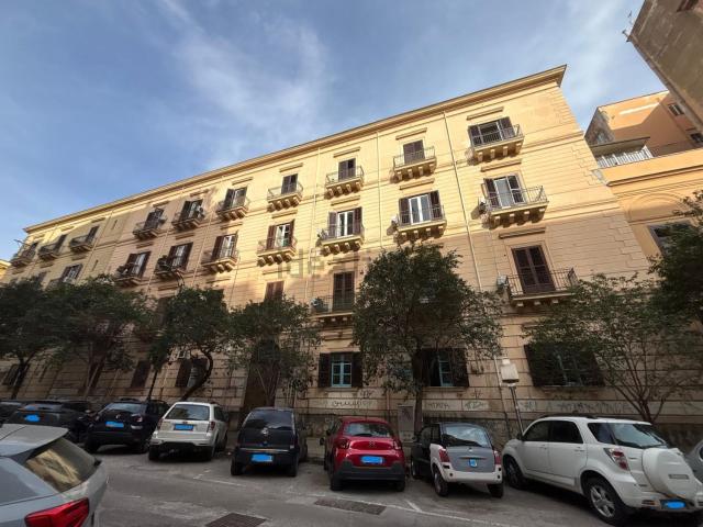 Appartamento in vendita di 280 m² in Via Catania, 3