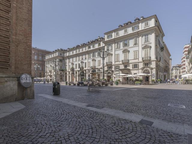 Appartamento in vendita di 280 m² in Via Cesare Battisti, 7