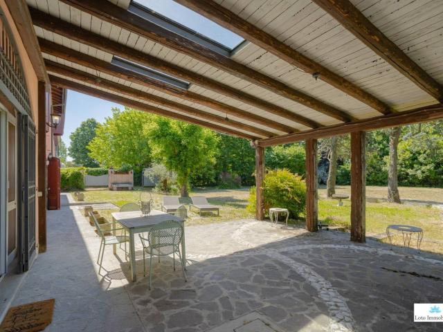 Appartamento in vendita di 280 m² in Via Bastiana