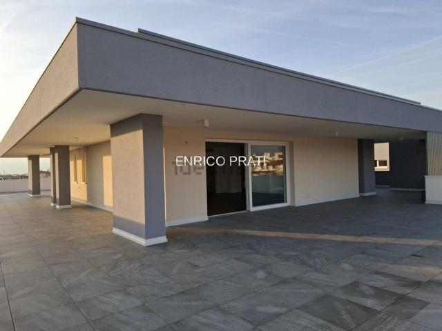 Appartamento in vendita di 280 m² in Via G. Garibaldi