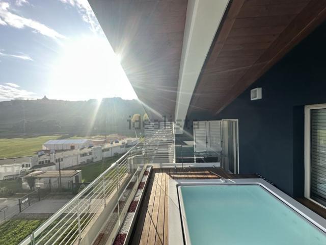 Appartamento in vendita di 280 m² in Via Giuseppe Parini
