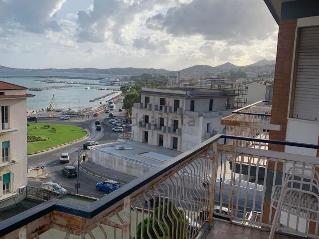 Appartamento in vendita di 280 m² in Via Giacomo Matteotti, 2