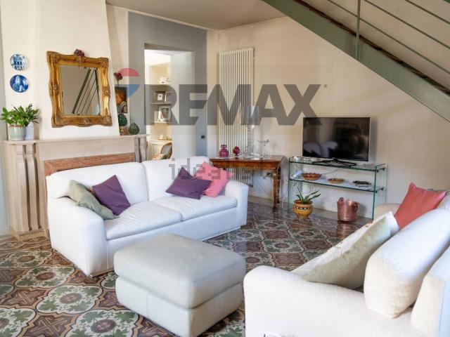 Appartamento in vendita di 280 m² in Via dei Martiri, 15