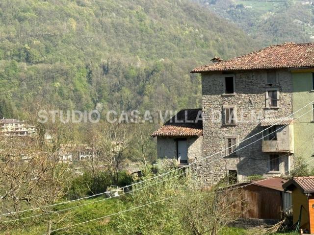 Appartamento in vendita di 280 m² in Via Lera