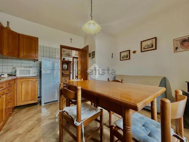 Appartamento in vendita di 280 m² in Via Monte Grappa, 12