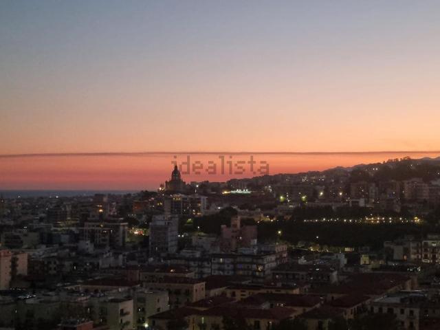 Appartamento in vendita di 280 m² in Via Svizzera