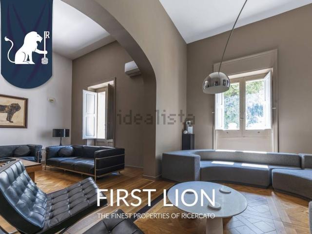 Appartamento in vendita di 280 m² in Via Padre Bernardino Realino, 5
