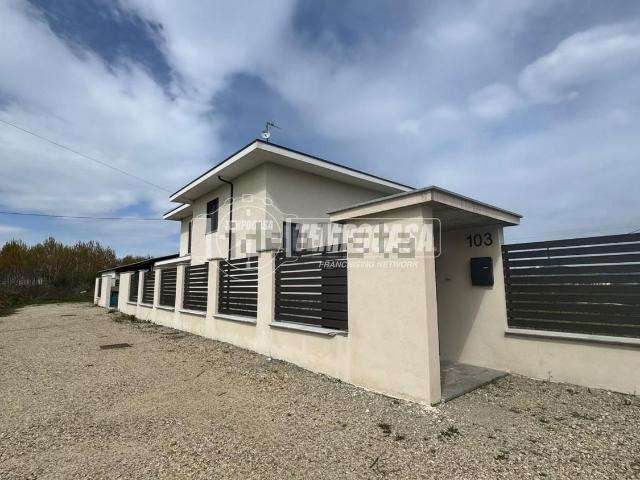 Appartamento in vendita di 280 m² in Via Tetti Grella, 103