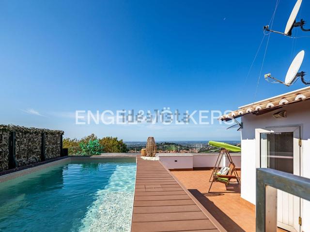 Appartamento in vendita di 280 m² in Via Vascarelle