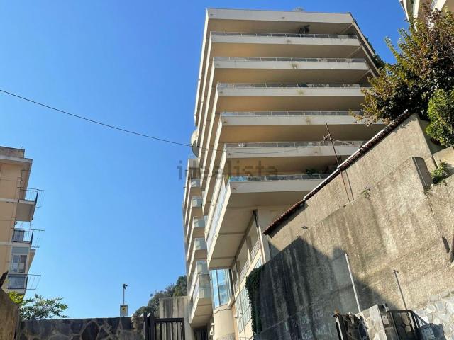 Appartamento in vendita di 280 m² in Viale Regina Margherita