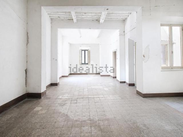 Appartamento in vendita di 280 m² in Piazza della Repubblica, 37