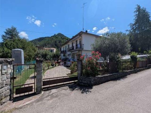 Appartamento in vendita di 281 m² in Via Pier Paolo Pasolini, 9