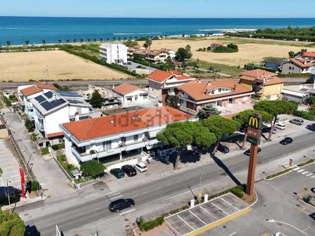 Appartamento in vendita di 282 m² in Via Loira, 2