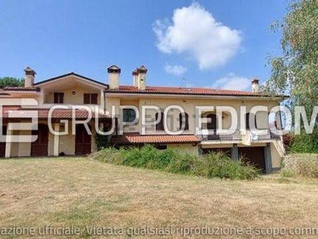 Appartamento in vendita di 282 m² in Piazza Meucci