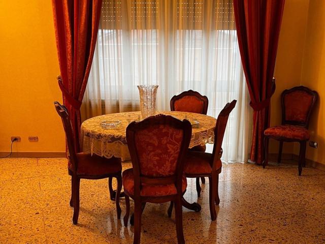 Appartamento in vendita di 283 m² in Via della Vittoria