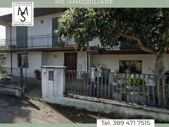 Appartamento in vendita di 284 m² in Via Emilia, 396