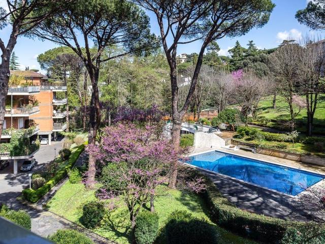 Appartamento in vendita di 284 m² in Via Salsomaggiore